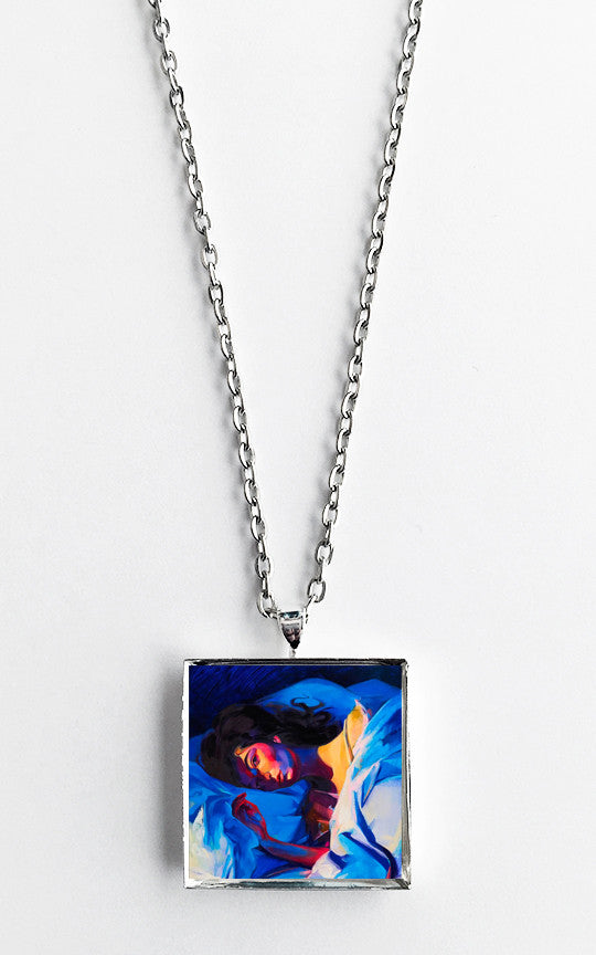 Lorde - Melodrama - Album Cover Art Pendant Necklace Hollee Lorde - Melodrama - Album Cover Art Pendant Necklace Hollee