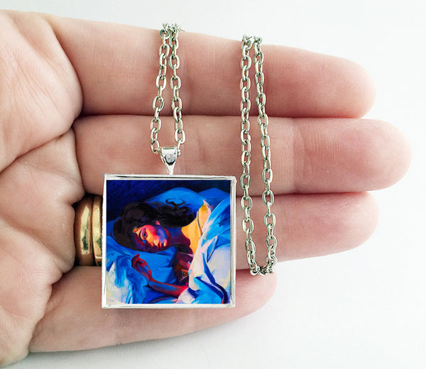 Lorde - Melodrama - Album Cover Art Pendant Necklace - Hollee