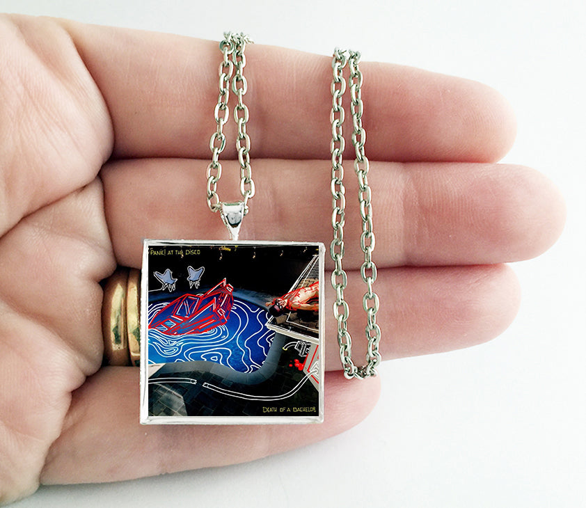 Panic at the Disco - Death of a Bachelor - Album Cover Art Pendant Nec Hollee Panic at the Disco - Death of a Bachelor - Album Cover Art Pendant Nec Hollee
