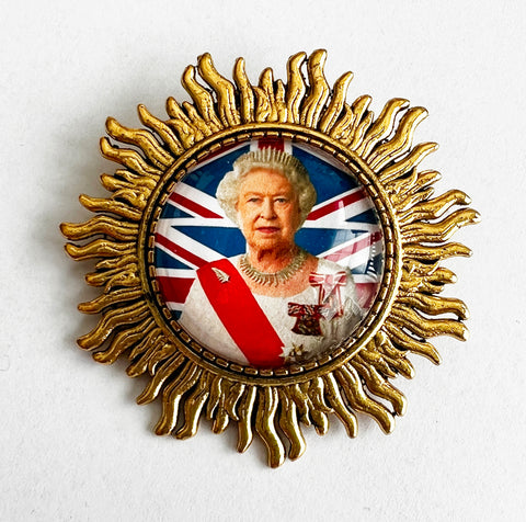 Queen Elizabeth II - Royal Pin Brooch