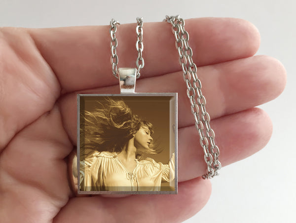 Taylor Swift - Fearless (Taylor's Version) - Album Cover Art Pendant Necklace